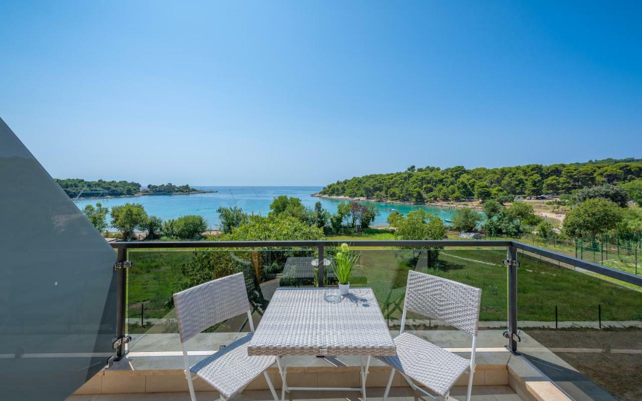 Villa Magnolija Pula Bagian luar foto