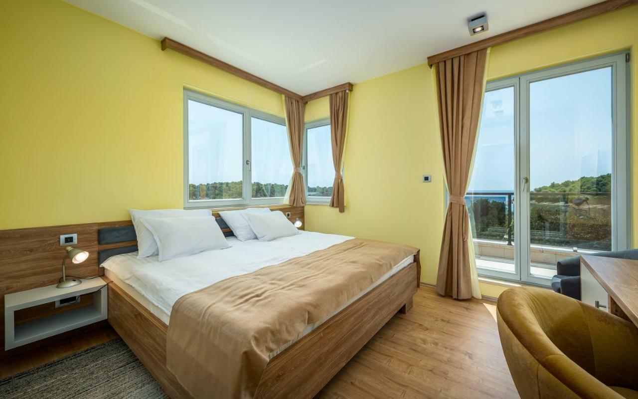 Villa Magnolija Pula Bagian luar foto