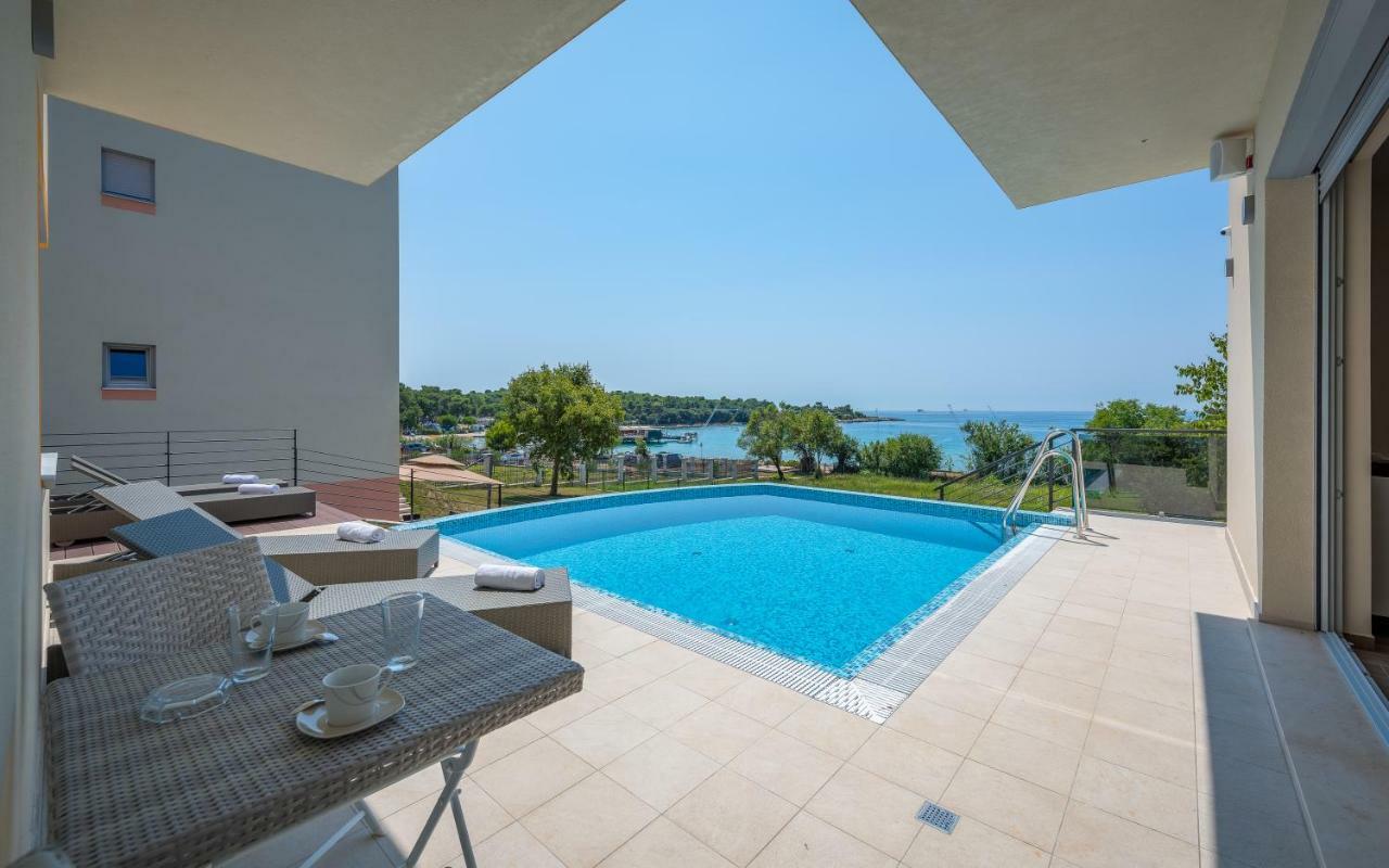 Villa Magnolija Pula Bagian luar foto
